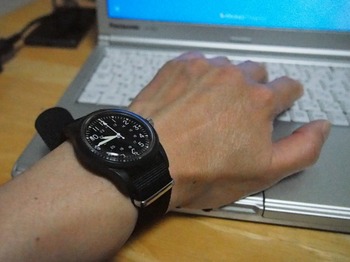 ダイソーで買った腕時計のミリウォッチ６.JPG